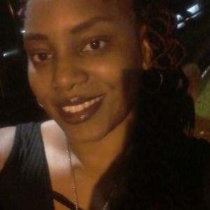 Meet your Posher, Kendra